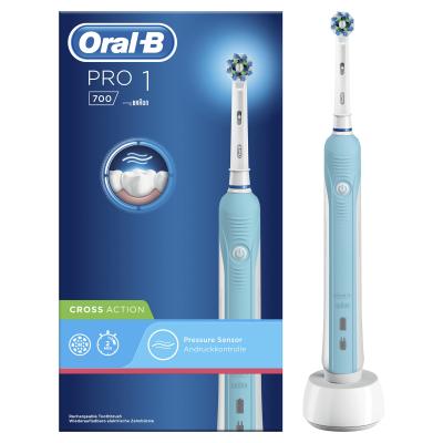 Oral-B PRO 700 CrossAction Erwachsener Rotierende-vibrierende Zahnbürste Blau, Weiß